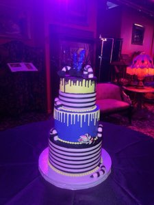 Holiday & Special Occasion custom cake